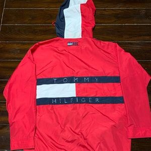 Vintage 0s Tommy Hilfiger jacket